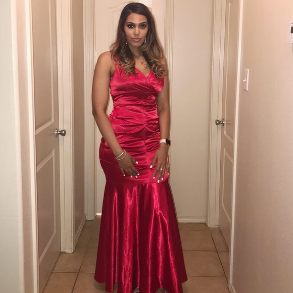 Satin Red Evening Gown - Picture 3 of 3